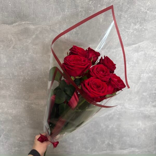 Rožių puokštė „Raudonos svajos”
